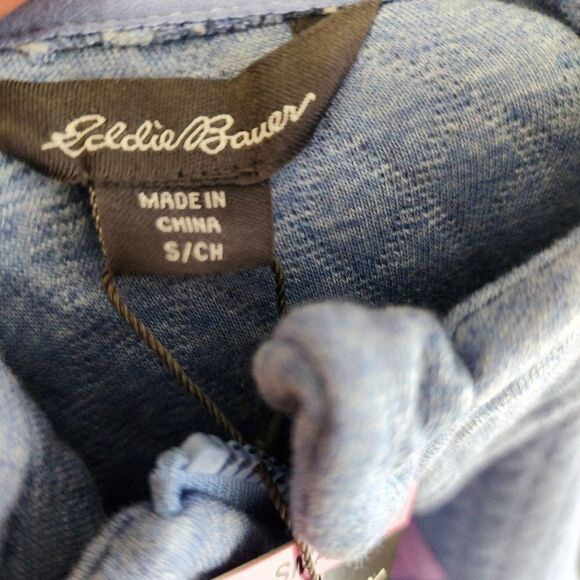 Eddie Bauer Ladies Quilted Half Zip Pullover - Picture 4 of 6